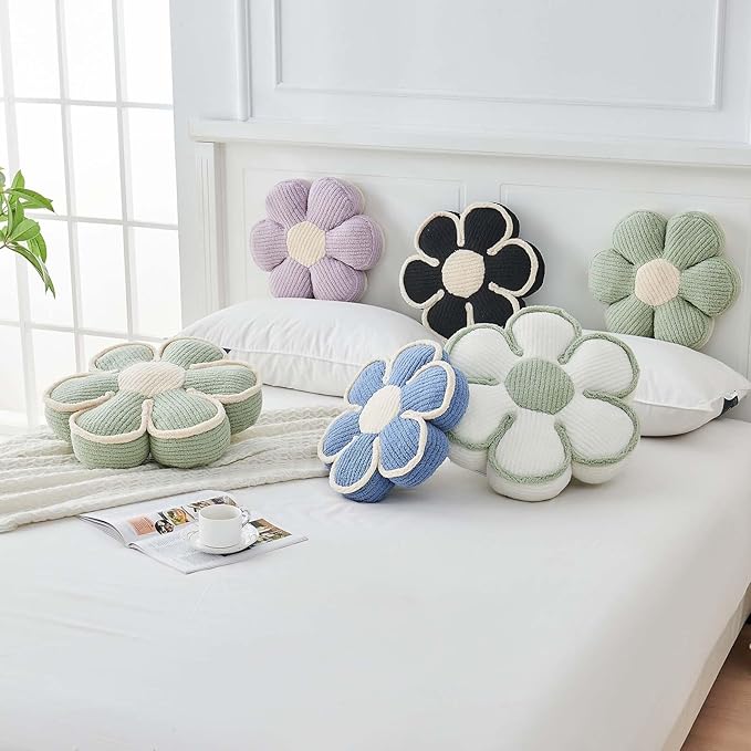 Flower Pillow, Soft Flower Decorative Throw Pillow, Cute Daisy Flower Shaped Seating Floor Cushion Room Décor Plush Pillows for Sofa Couch Bed (17.7 Inch, Lavender)