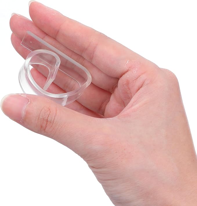 120 Pieces Transparent Clear Plastic Tablecloth Clips, Windproof Picnic Table Skirting Clamps Ideal for Outdoor Camping Picnic Christmas Weddings Banquets Graduation Parties (e Shape)