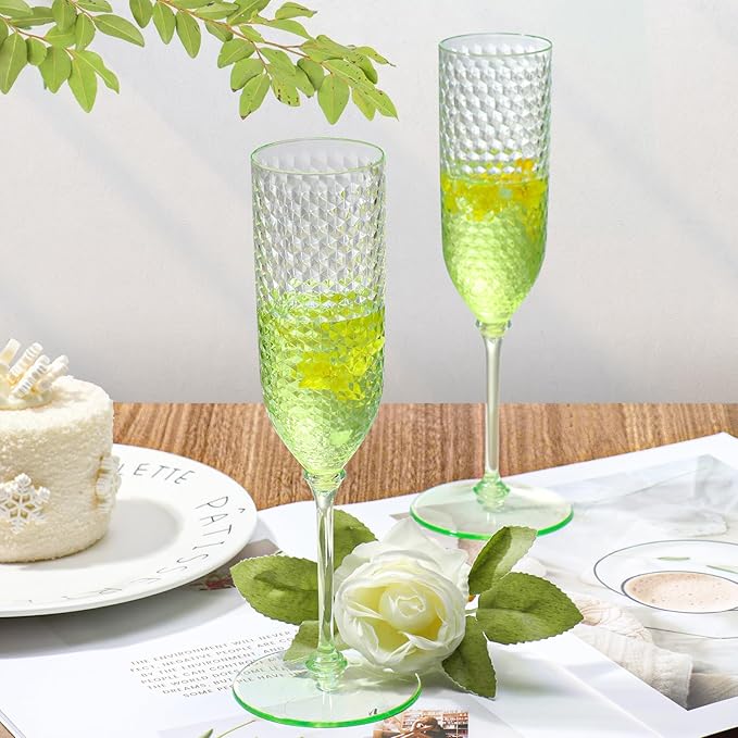 XUWAIDSGN 24 Pack Green Detachable 2 piece Champagne Flutes 5.5 Oz Unbreakable Plastic Mimosa Disposable Champagne Glasses Drinking Cups Stemmed Reusable Wine Toasting Glasses for Wedding