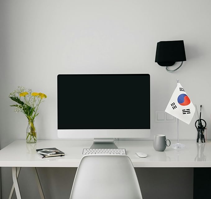 Korea Desk Flag, Korean Table Office Flag with Metal Pole and Stand Base, International Country Flags, Festival Event Celebration, Classroom Meeting Desktop Decor (Korea)