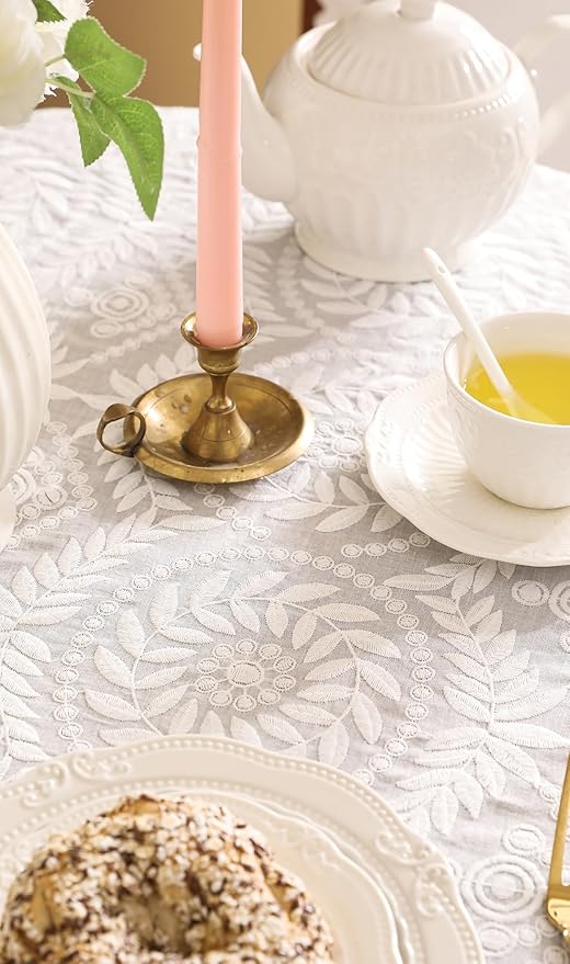 patdrea Vintage Ruffle Tablecloth for Round Tables,Farmhouse Embroidered Cotton White Lace Table Cloth Cover Decor for Dining Room Wedding Banquet Thanksgiving Christmas,Dimaeter 67"