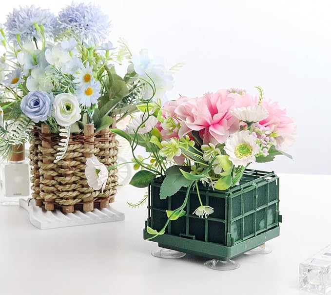 Krijues 2 Pcs Floral Foam Cage for Flowers for Christmas DIY Crafts, Square Flower Holder with Floral Foam for Fresh Flower Arrangement Decoration, Wedding, Interior and Garden 4.1 x 4.1 x 3.1 Inch