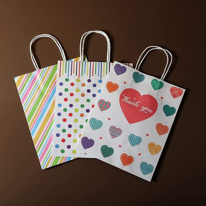 Bekoetoz 40 PCS White Kraft Paper Bags With Handles 8.3 * 5.9 * 3.1 Inch Bulk Gift Bags For Birthdays,Weddings,Baby Showers,Party Favor,Goodie Bags(Small,Dots)