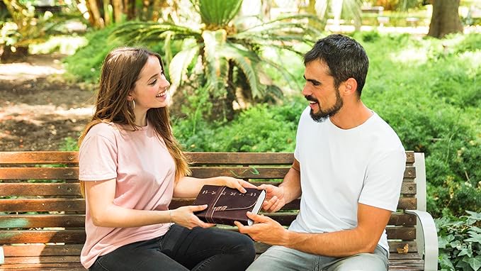 Leather Journal Notebook for Men & Women Daily Vintage Leather Bound Journal Travel Notebook 290 Lined Paper Diary Writing Journal Travelers Scrapbook Poetry Sketchbook Small Leather Gifts with Pen
