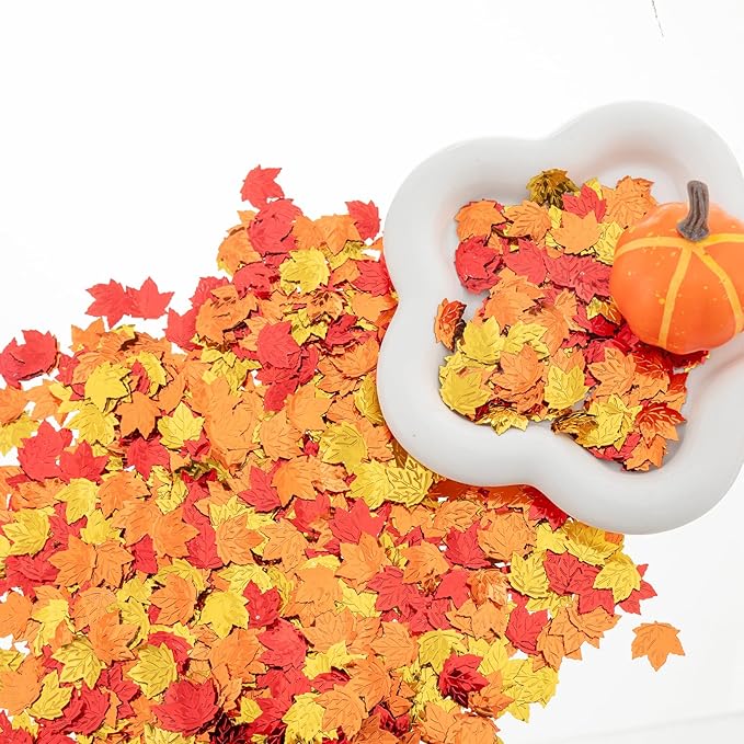 Fall Maple Leaf Confetti Decorations, Thanksgiving Metallic Foil Maple Leaves Table Confetti Glitter Sprinkles Sequin for Thanksgiving's Day Autumn Party Home Decoration, 800pcs/100g