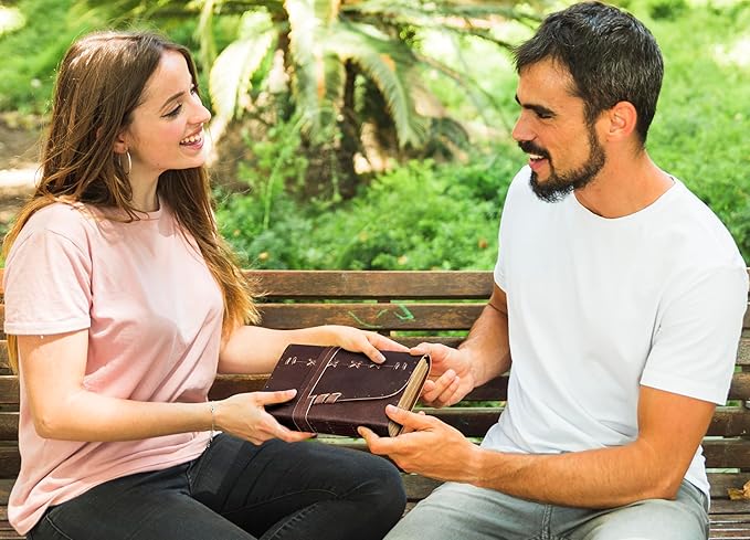 Leather Journal Notebook for Men & Women Daily Vintage Leather Bound Journal Travel Notebook 290 Lined Paper Diary Writing Journal Travelers Scrapbook Poetry Sketchbook Leather Gifts with Pen Holder