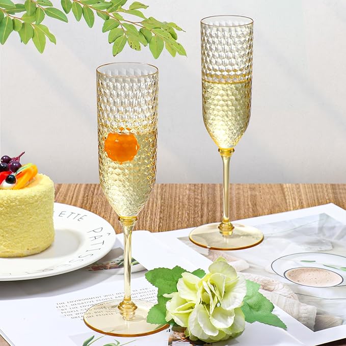 XUWAIDSGN 24 Pack Amber Detachable 2 piece Champagne Flutes 5.5 Oz Unbreakable Plastic Mimosa Disposable Champagne Glasses Drinking Cups Stemmed Reusable Wine Toasting Glasses for Wedding (24, Amber)
