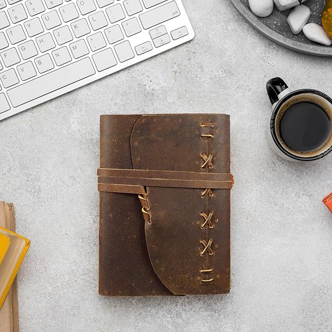 Leather Journal Notebook for Men & Women Daily Vintage Leather Bound Journal Travel Notebook 290 Lined Paper Diary Writing Journal Travelers Scrapbook Poetry Sketchbook Leather Gifts with Pen Holder